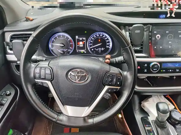 Toyota Highlander 2018