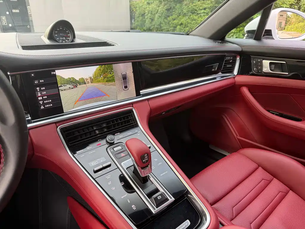 Porsche Panamera 2019 — фото 20