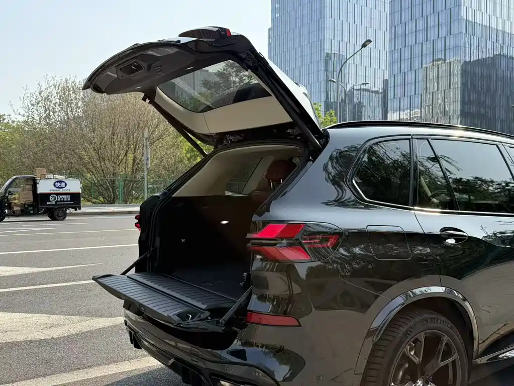 BMW X5 2024 — фото 18