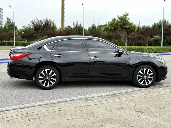 Nissan Teana 2016