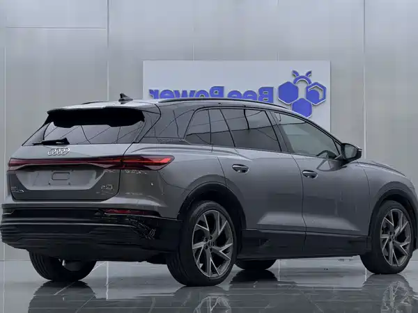 Audi Q5 E-Tron 2022