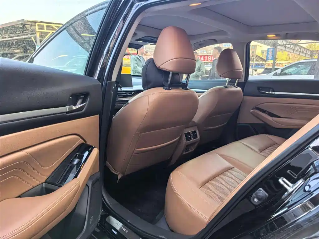Nissan Teana 2023 — фото 10