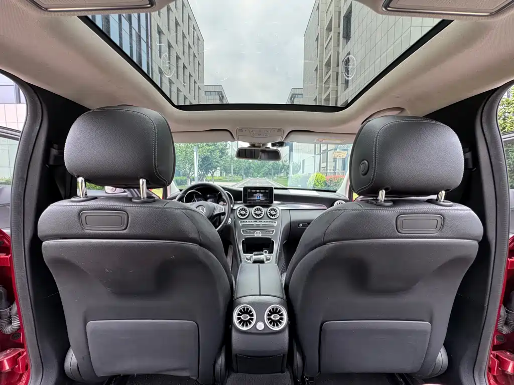 Mercedes-Benz C-Class 2018 — фото 20