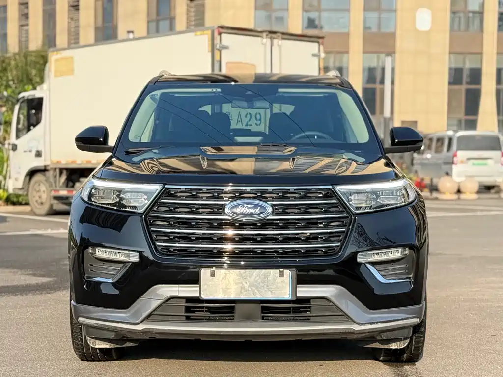 Ford Explorer 2021 — фото 2