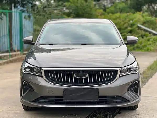 Geely Emgrand 2023