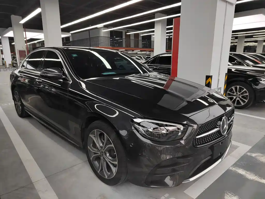 Mercedes-Benz E-Class 2023 — фото 3