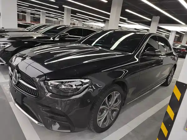 Mercedes-Benz E-Class 2023