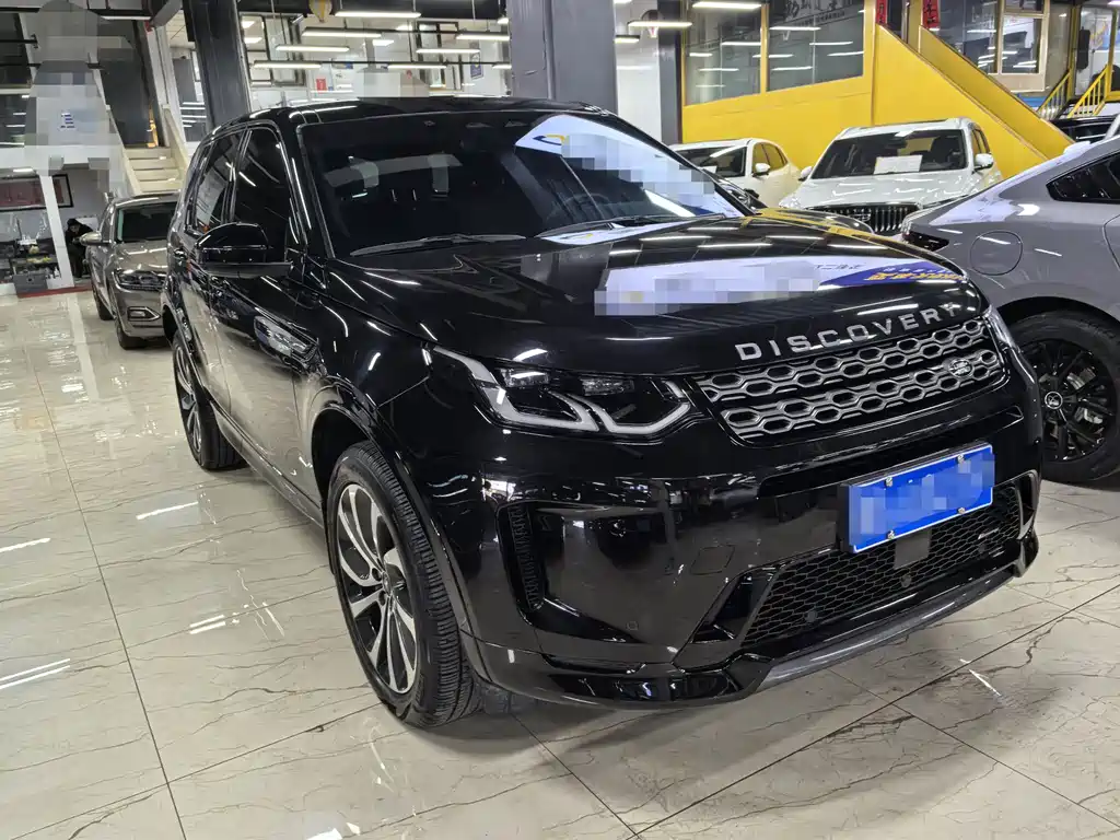 Land Rover Discovery Sport 2023 — фото 3