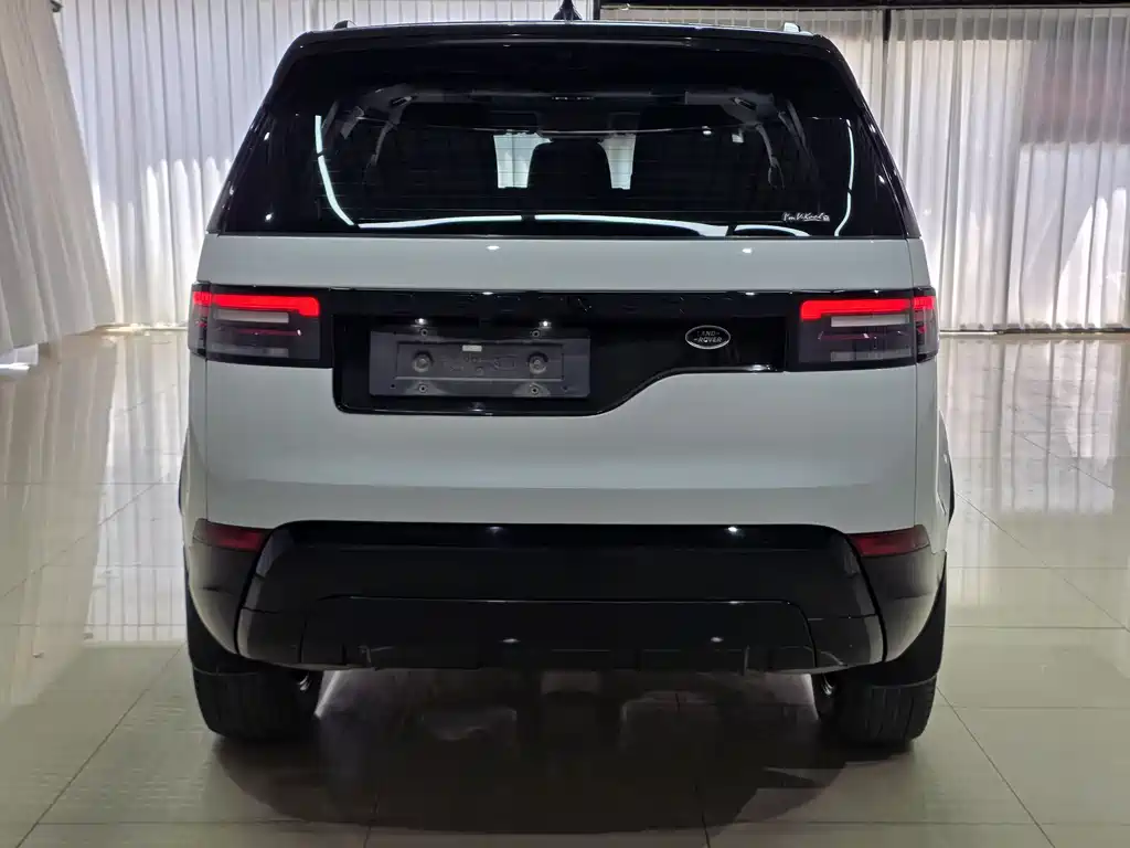 Land Rover Discovery 2018 — фото 6