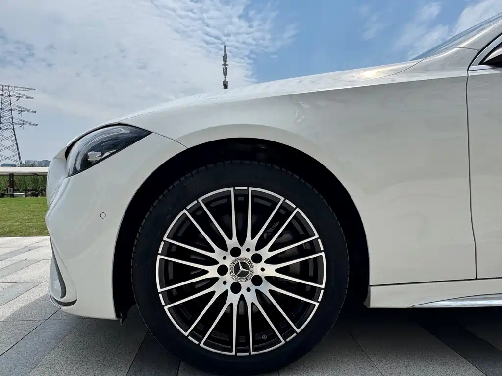 Mercedes-Benz C-Class 2023 — фото 30