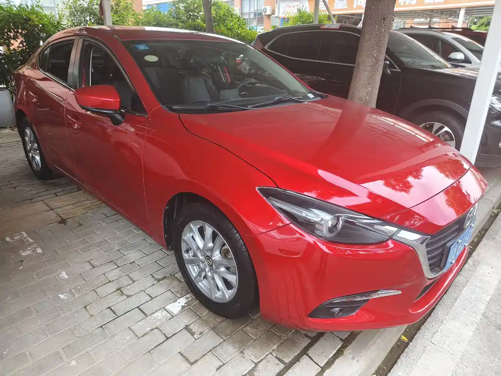 Mazda 3 Axela 2018 — фото 3