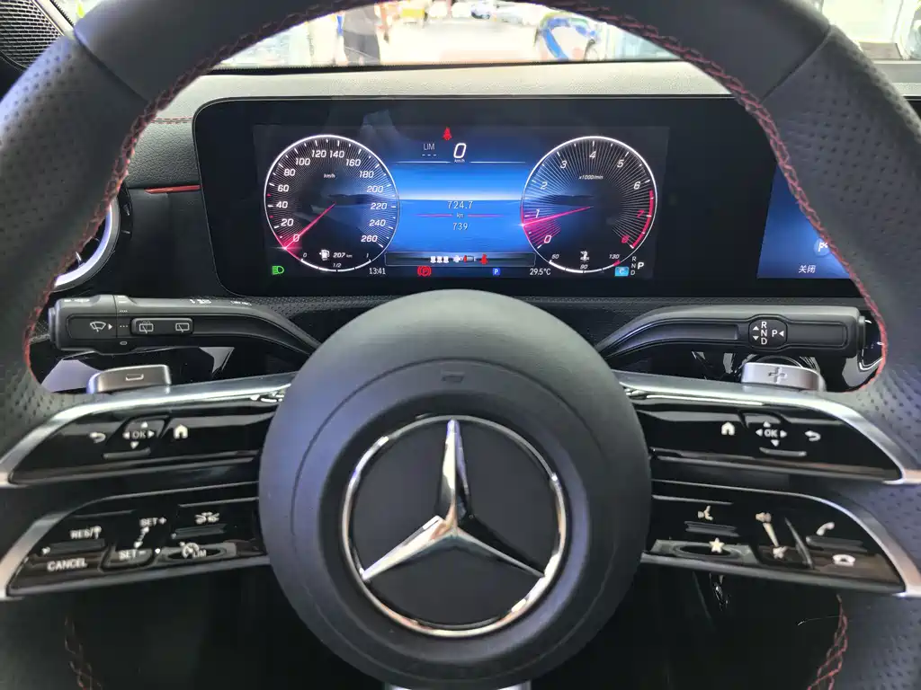 Mercedes-Benz CLA 2026 — фото 7
