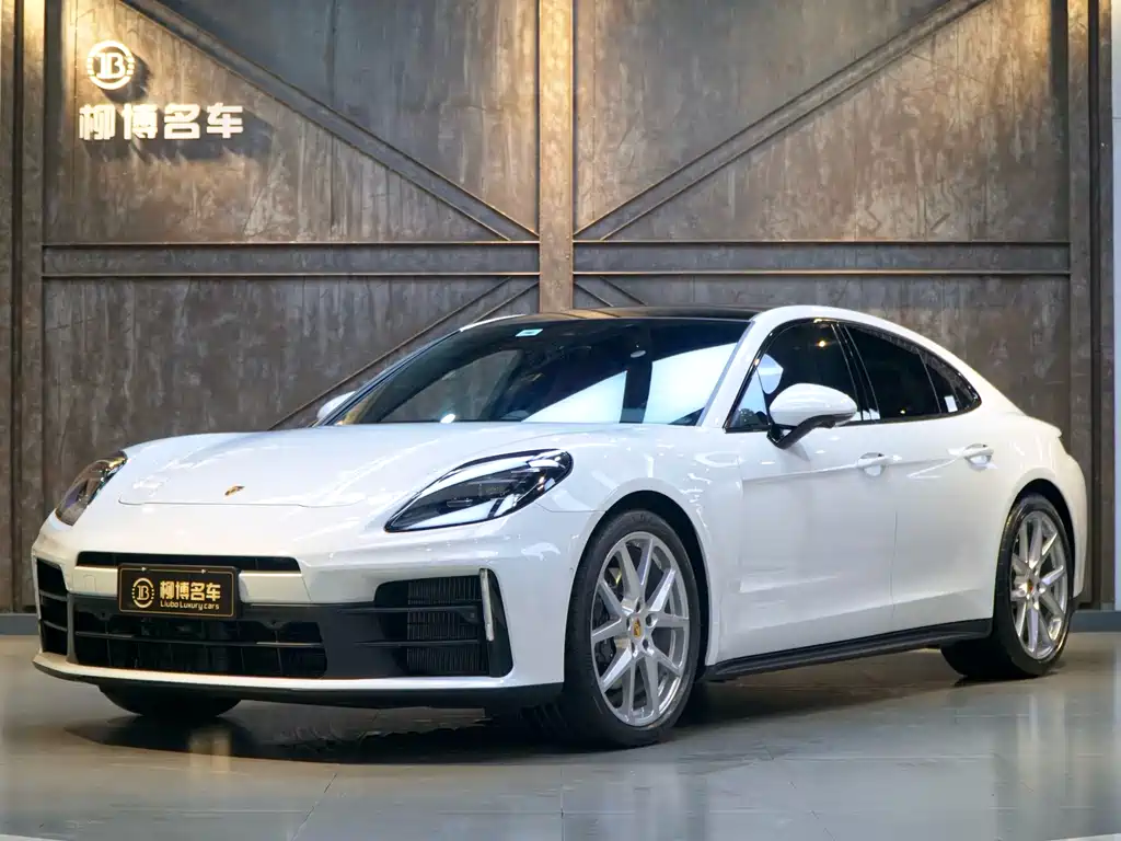Porsche Panamera 2024