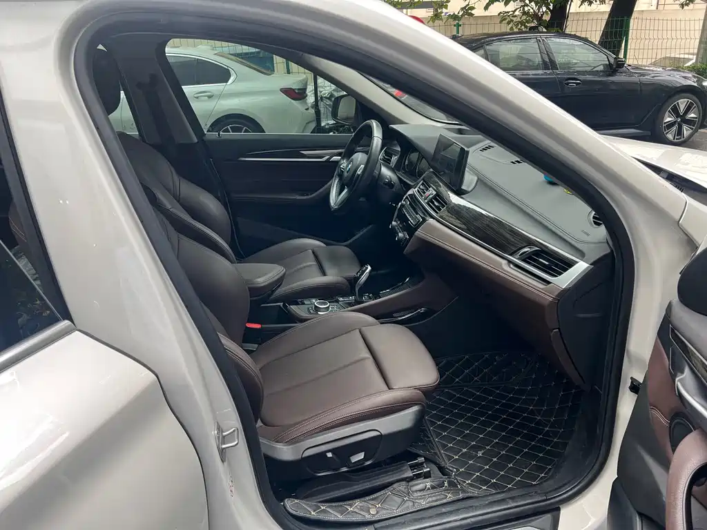 BMW X1 2020 — фото 12