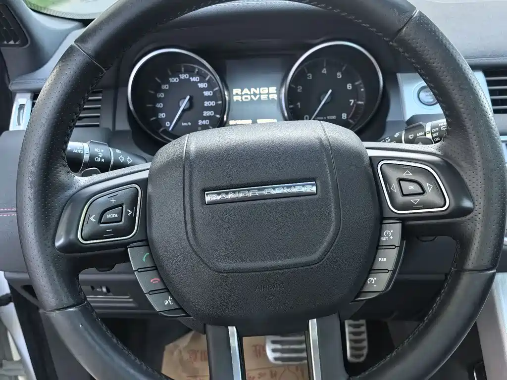 Land Rover Evoque 2012 — фото 10
