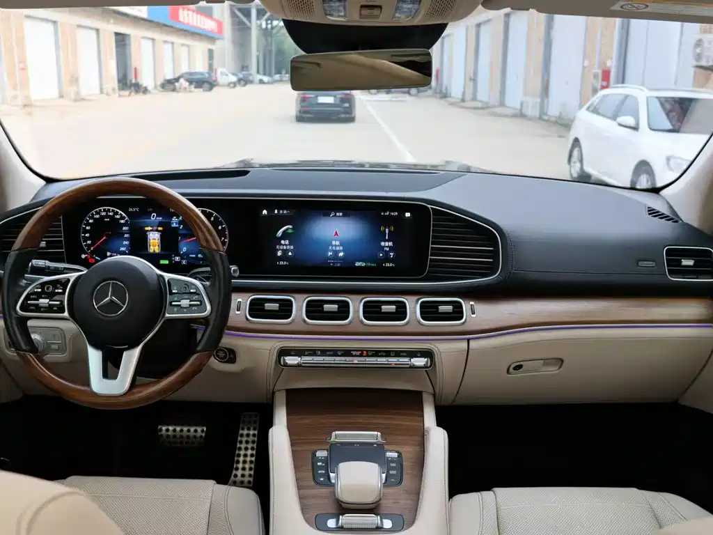 Mercedes-Benz GLS 2023 — фото 13