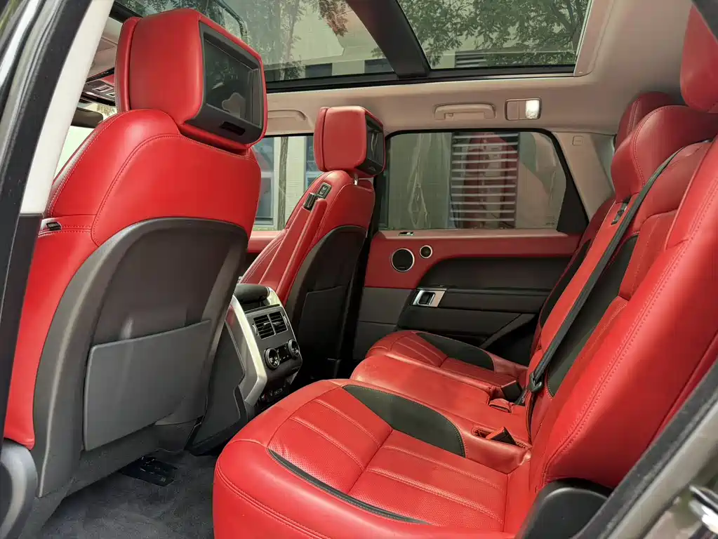 Land Rover Sport 2022 — фото 8