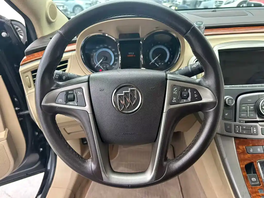 Buick LaCrosse 2013 — фото 20
