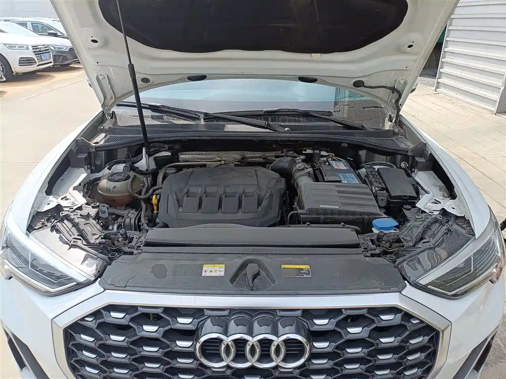 Audi Q3 Sportback 2021 — фото 16