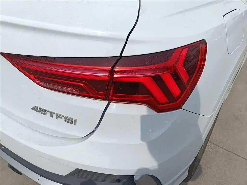 Audi Q3 Sportback 2021 — фото 24