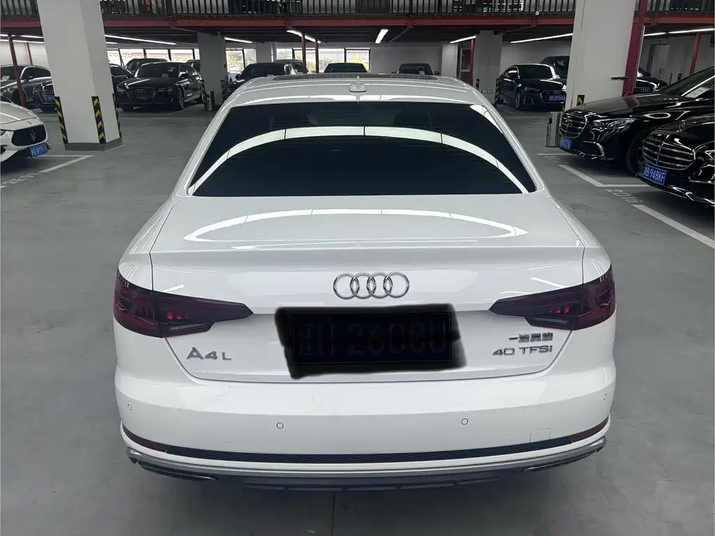Audi A4L 2019 — фото 13