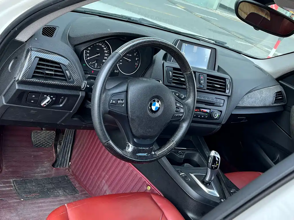 BMW 1 Series 2014 — фото 12