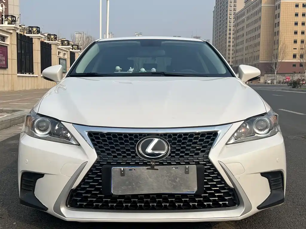 Lexus CT 2021 — фото 2