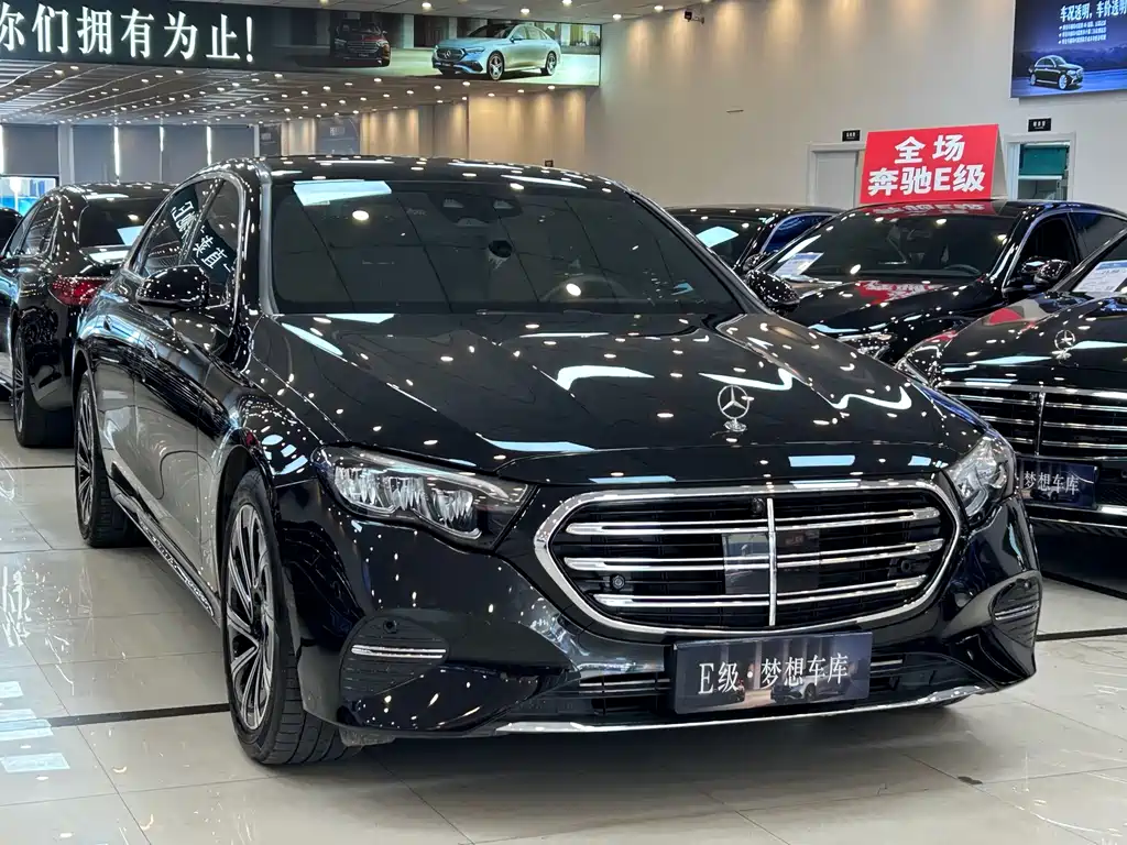 Mercedes-Benz E-Class 2024