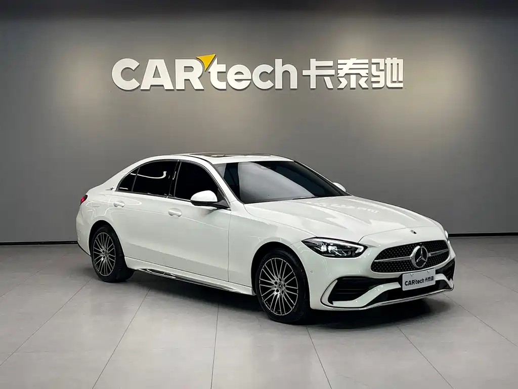 Mercedes-Benz C-Class 2024 — фото 3