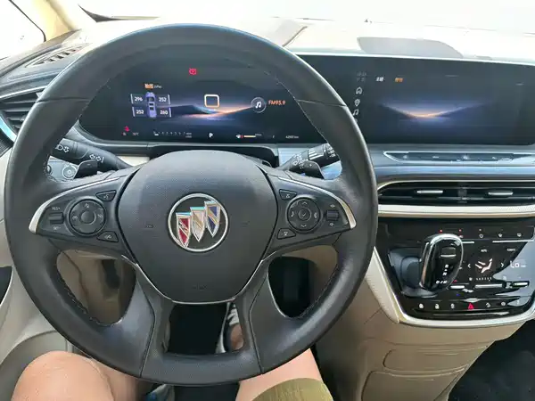 Buick GL8 2023