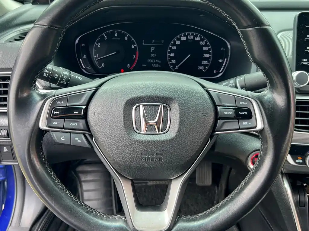 Honda Accord 2019 — фото 10
