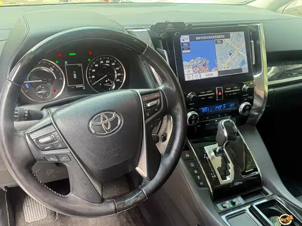 Toyota Vellfire 2022