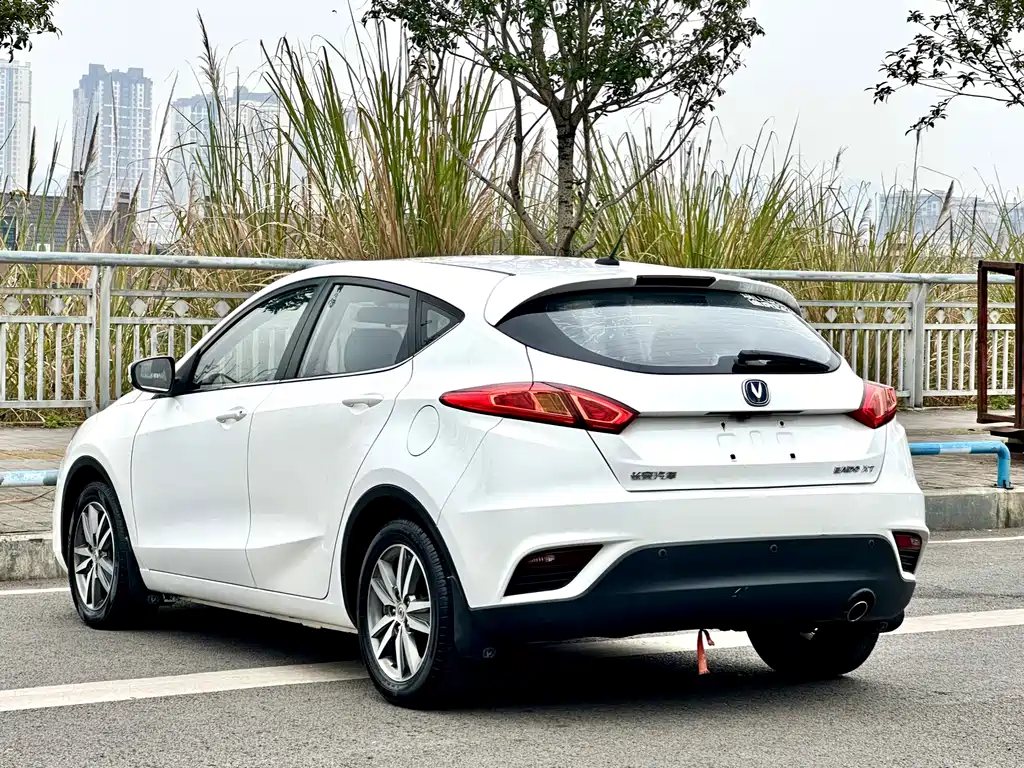 Changan Eado XT 2015 — фото 6