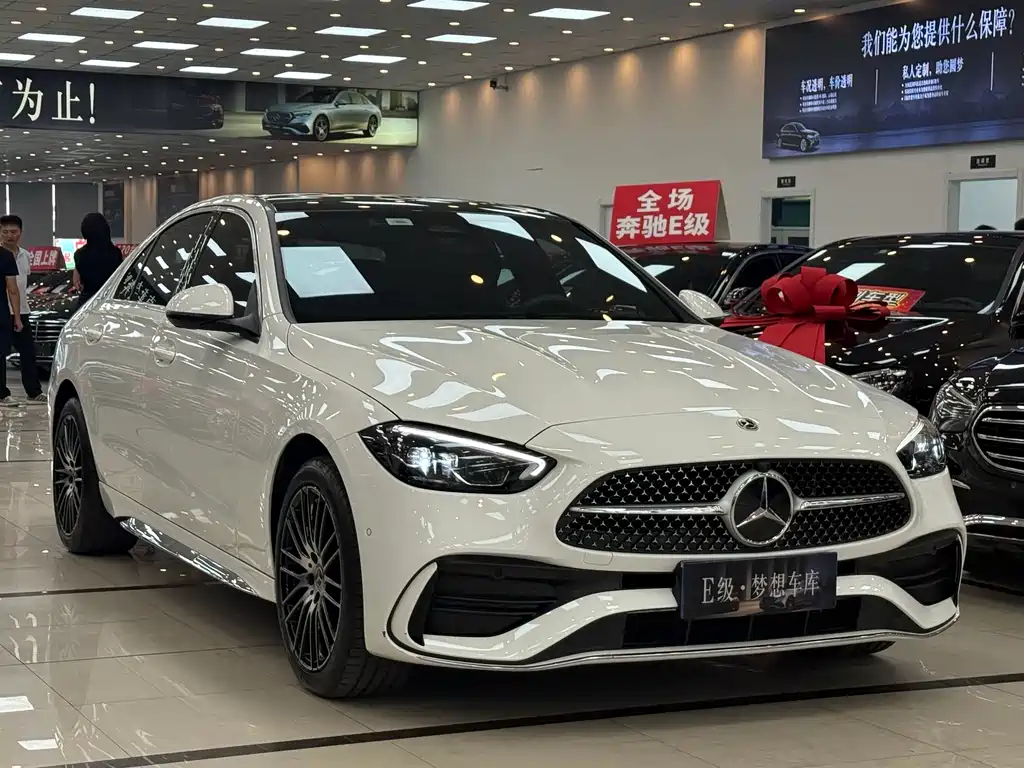 Mercedes-Benz C-Class 2024