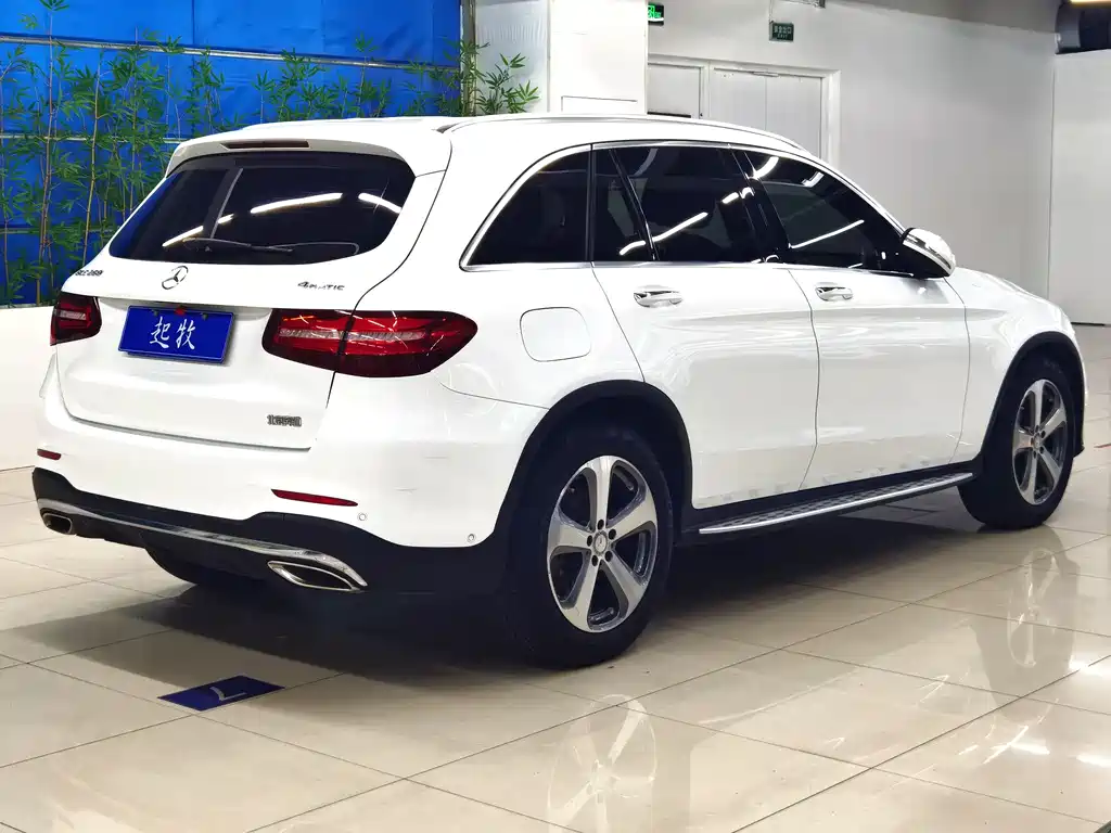 Mercedes-Benz GLC 2017 — фото 4
