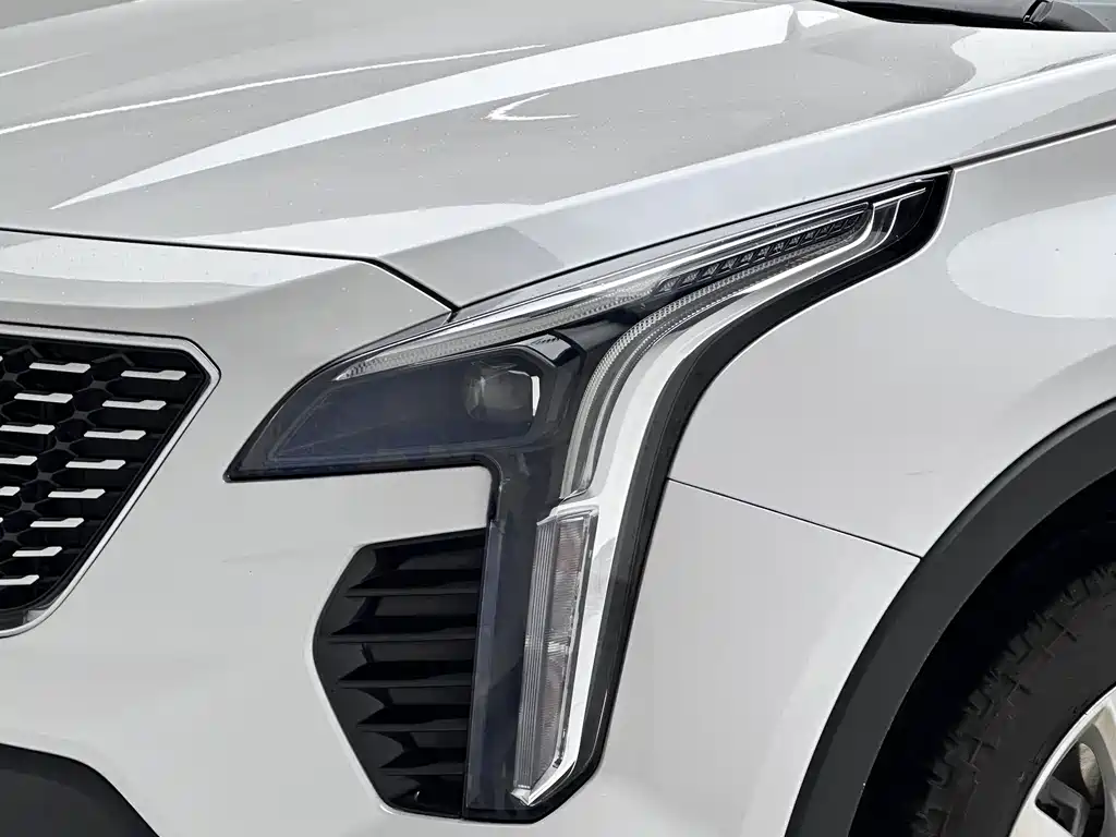 Cadillac XT4 2021 — фото 9