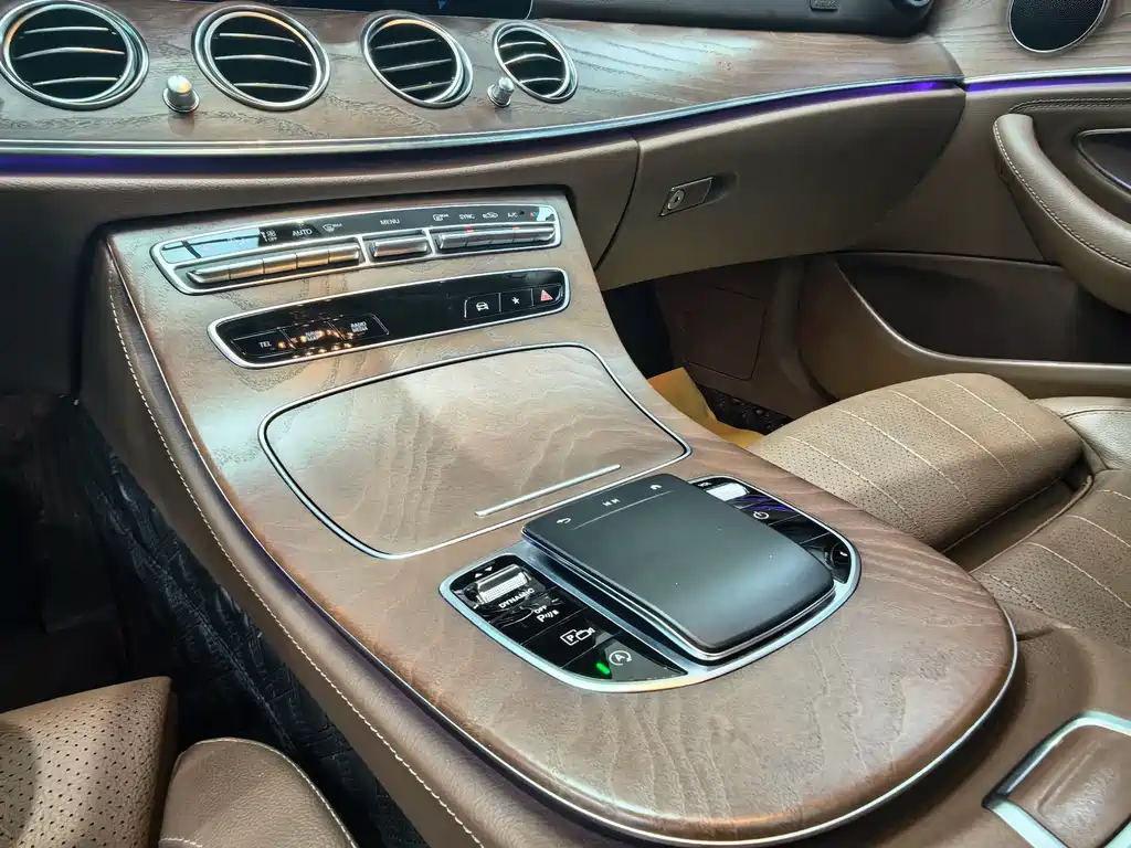 Mercedes-Benz E-Class 2023