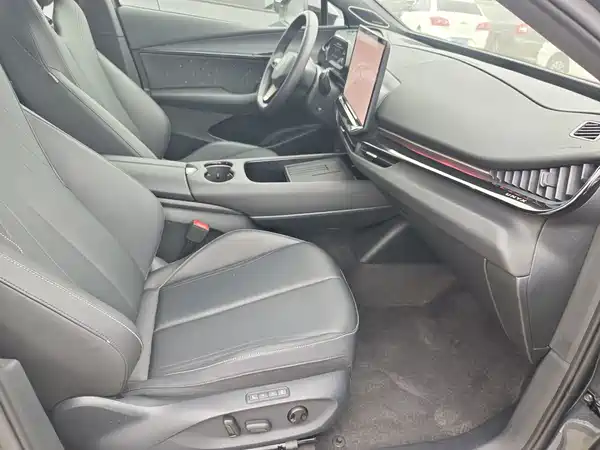 Volkswagen Distinctive 06 2024