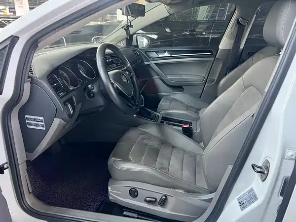 Volkswagen Golf 2014