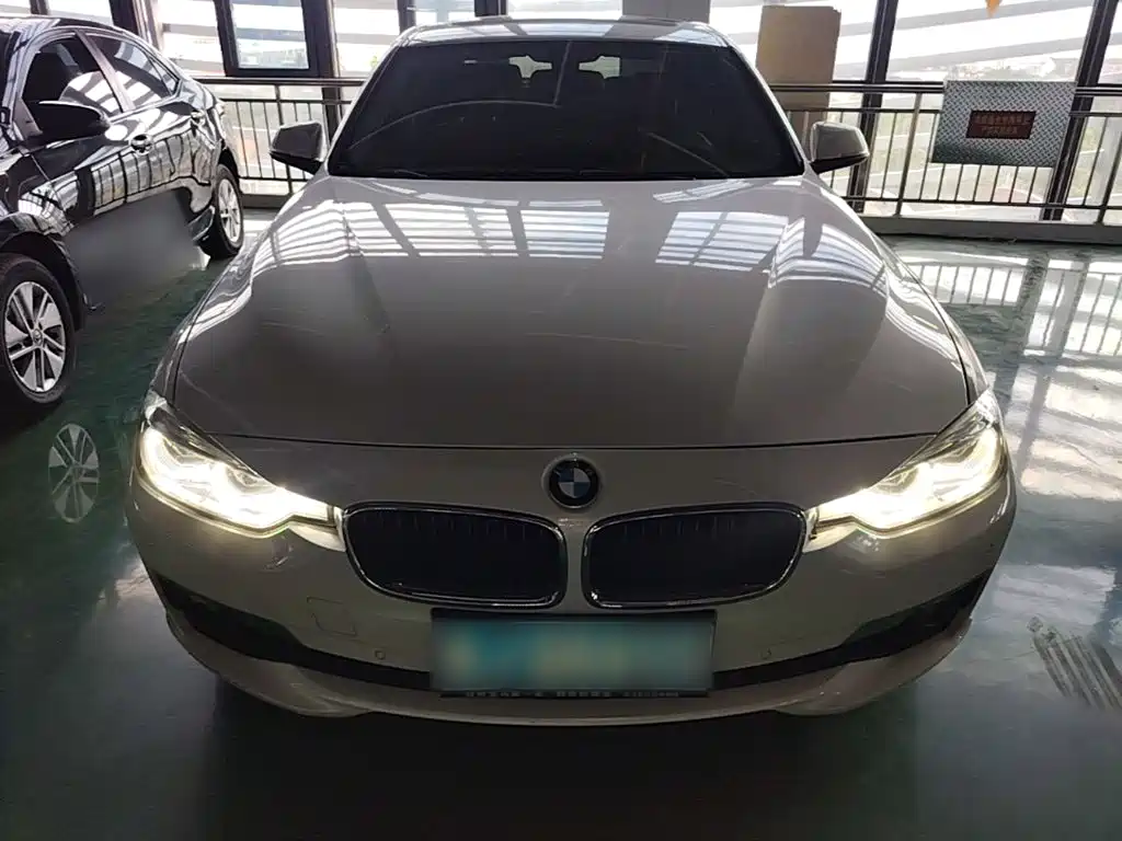 BMW 3 Series 2017 — фото 3