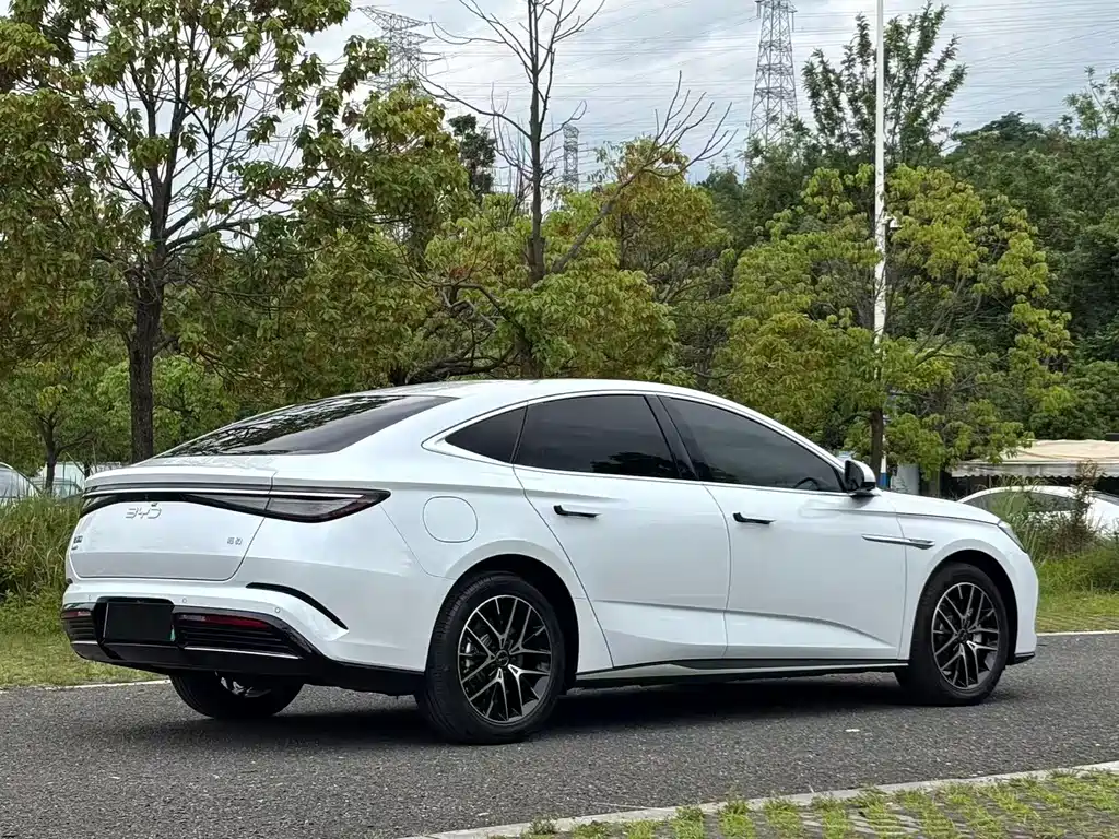 BYD Seal 2024 — фото 4