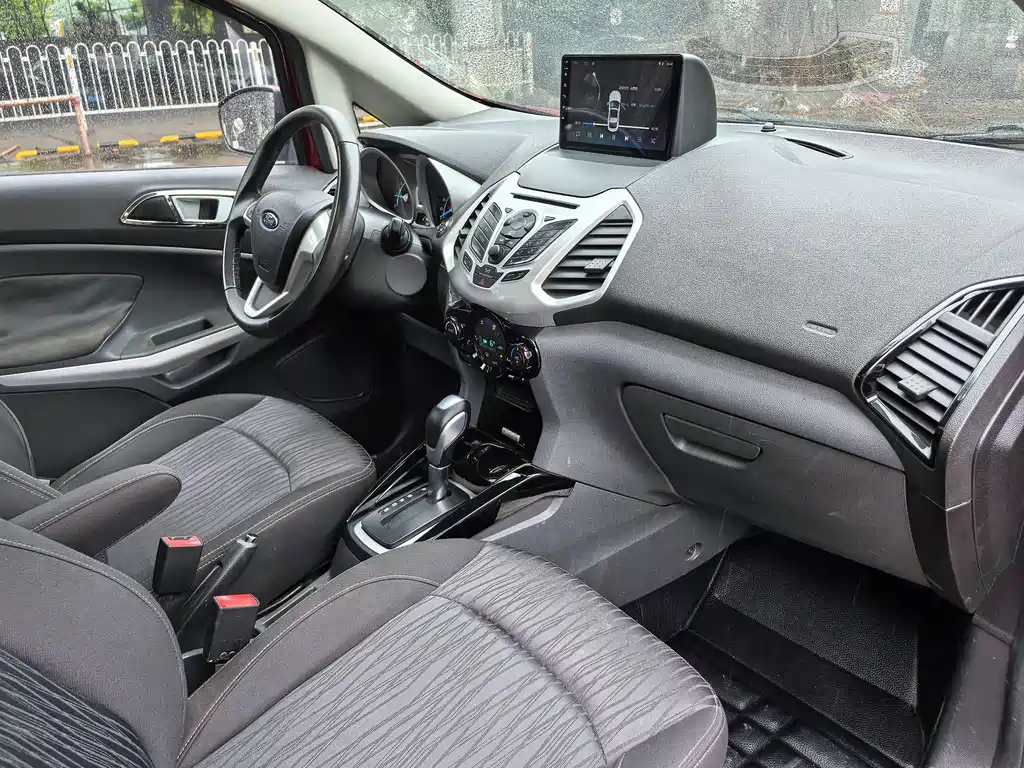 Ford Ecosport 2014 — фото 16