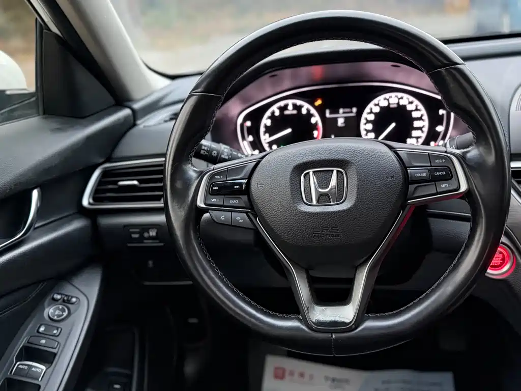 Honda Accord 2020 — фото 15
