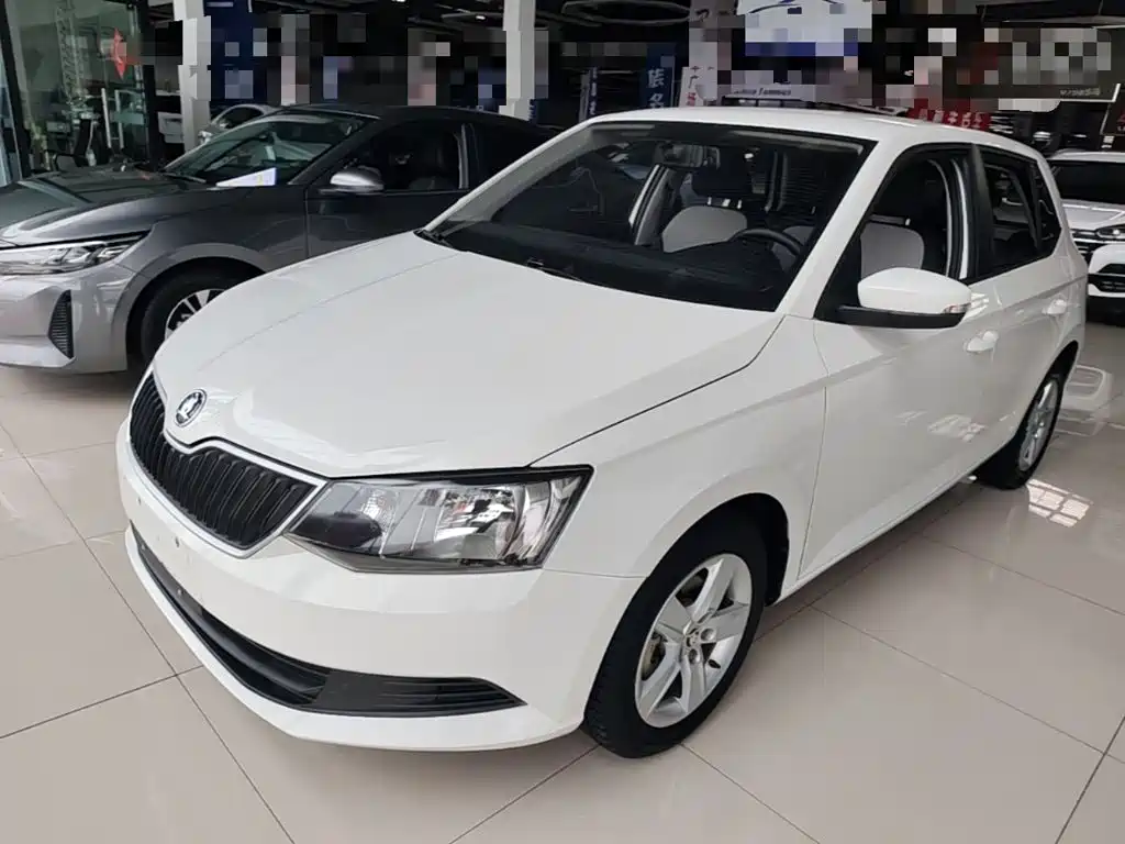 Skoda Fabia 2018 — фото 2