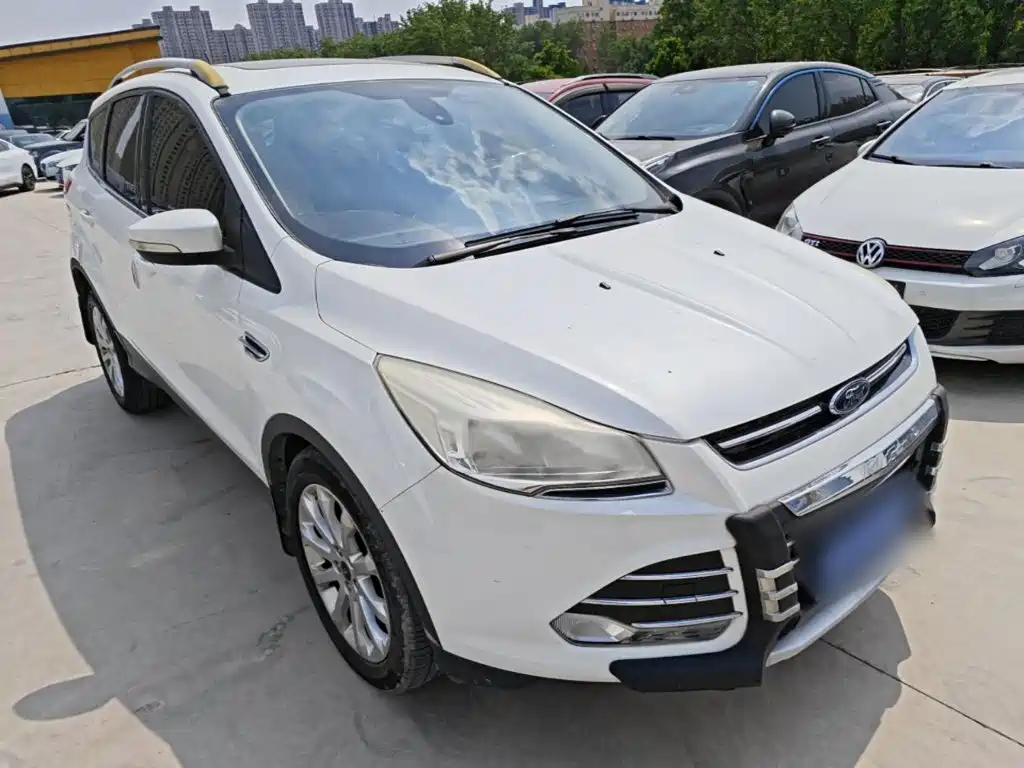 Ford Kuga 2015 — фото 4