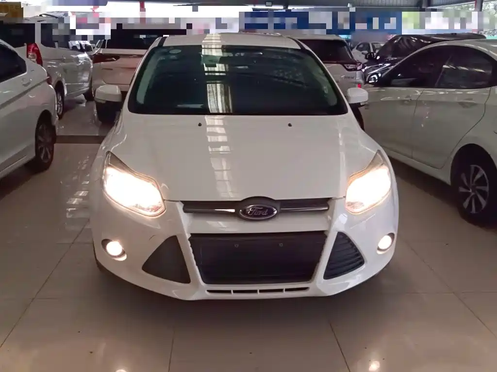 Ford Focus 2015 — фото 3