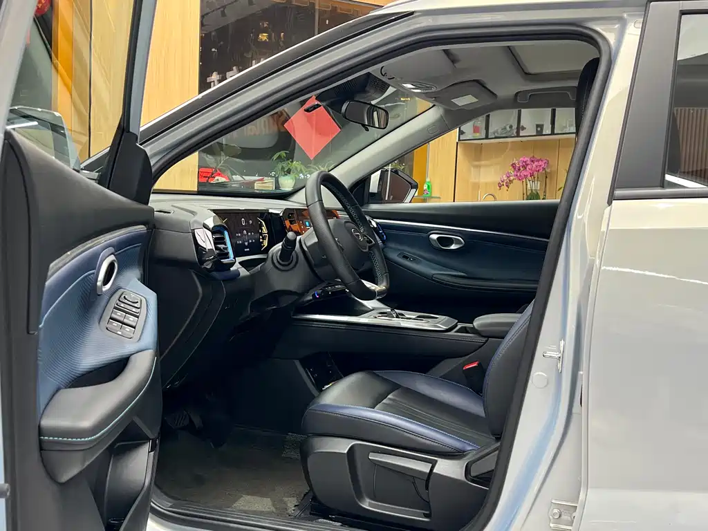 GAC Motor Trumpchi GS3 2024 — фото 4