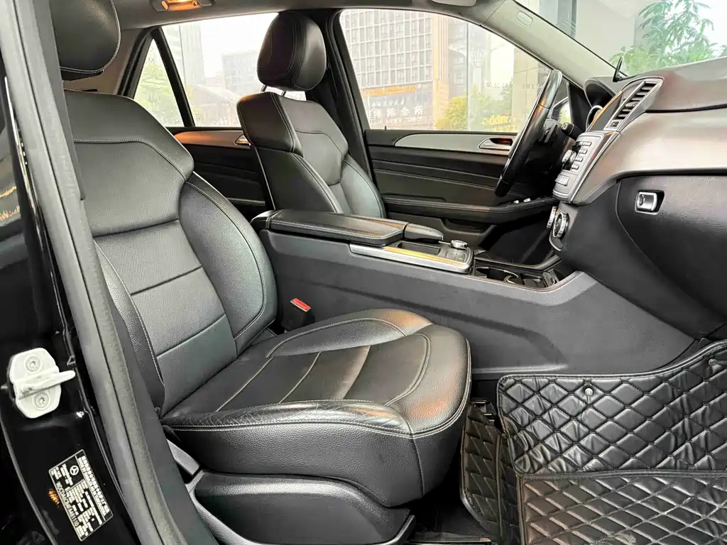 Mercedes-Benz M-Class 2015 — фото 15