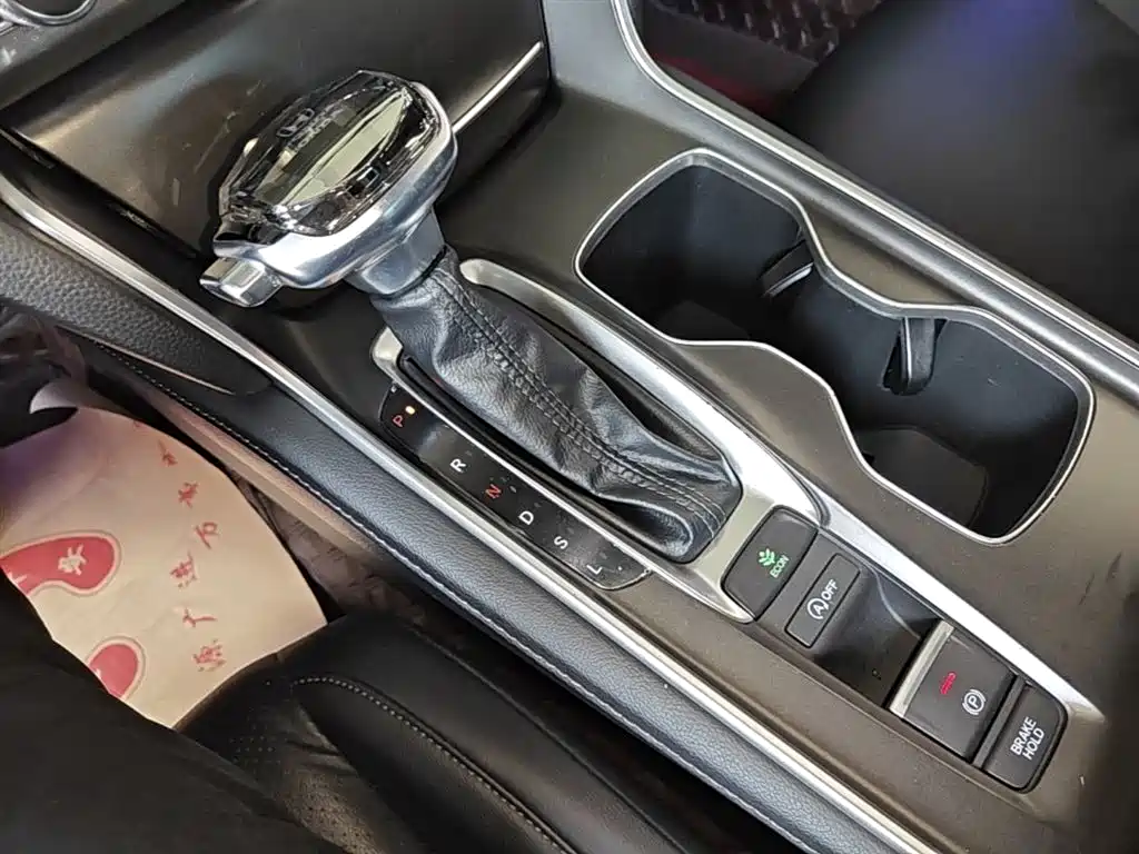 Honda Accord 2022 — фото 14