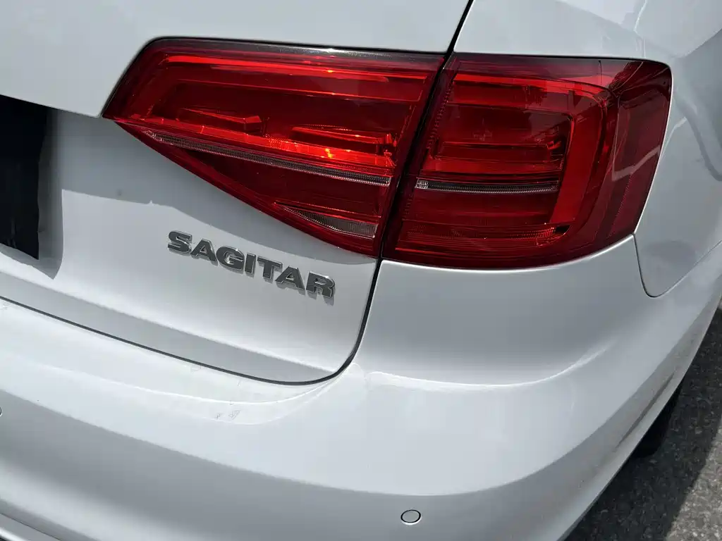 Volkswagen Sagitar 2017 — фото 19